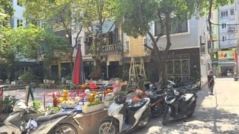  Vương Thừa Vũ, Thanh Xuân- 49,5m2 x 4 tầng. Mặt ngõ 4m, view sân chơi