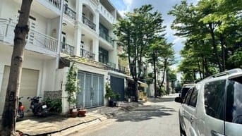 Bán gấp lô đất ngay Đặng Thuỳ Trâm, Bình Thạnh giá ngộp 3Tỷ180 /130,2