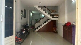 Nhà ngộp! Bán gấp nhà MTnb kinh doanh Lạc Long Quân, Q11,4x12m