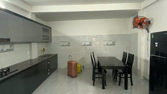 Chính chủ bán nhà kiệt ô tô 123 /51 Cù Chính Lan, ngay sát chợ 