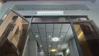 Nhà trung tâm Q11 giá chưa tới 100tr/m². 
