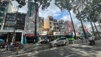 Cho thuê Tòa nhà tại P.Nguyễn Cư Trinh, Q1, giá tốt Hot : DTSD 2000m
