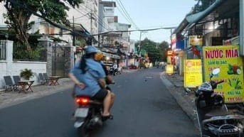 MẶT TIỀN KD ĐƯỜNG 385,QUẬN 9, ĐỐI DIỆN ĐH TC-MARKETING, 83M2, 7,5TỶ