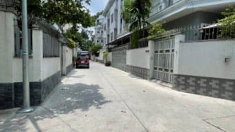 Bán biệt thự HXH đường Nguyễn Chí Thanh,P.9,Q.5.Dt 8x20. Giá tốt