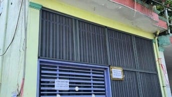 Bán nhà sổ hồng hẻm quốc lộ 50, gần chợ Phú Lạc