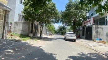 Bán biệt thự liền kề Q.2, Nguyễn Văn Hưởng, 615m², 160 tỷ, sổ đỏ