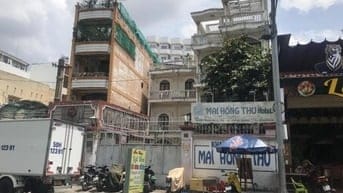 Nhà MT 355 Nguyễn Thương Hiền P11 Q10 nở hậu và hẽm sau ô tô