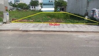 250 m2 trung tâm huyện,cách Vinhomes City 200m,tiện xây kinh doanh,SHR