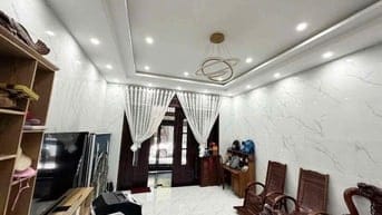 Cơ Hội Vàng Mua Nhà 4 Tầng Mặt Tiền Hoàng Thúc Trâm – Chỉ 9,x Tỷ (TL) 