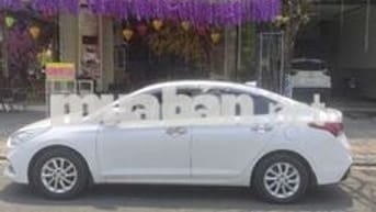 Hyundai Accent 2019 1.4 MT - 300000 km