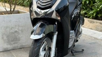 Cần Bán SH 150 ABS cuối 2017 màu đen cực chất lượng.