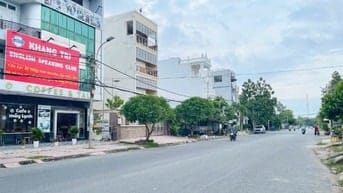 Bán đất ngay TT Huyện Nhà Bè, Phú Xuân, 5x24m, giá 4.5 tỷ