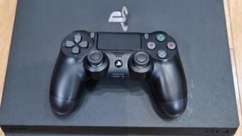 CẦN BÁN MÁY PS4 PRO 72 ĐỜI MỚI NHẤT