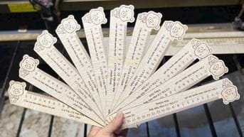 Thước gỗ khắc tên theo yêu cầu