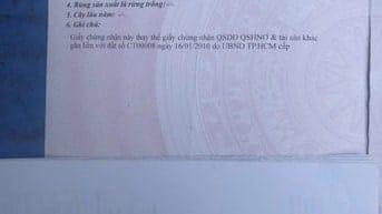Nha mặt tiền Luu hữu Phước  thuận tiện lưu thông de dang 