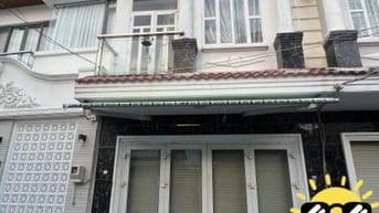 🌟 NHÀ BÈ GẦN CHỢ PHÚ XUÂN - SÁT VÁCH QUẬN 7 🚗 HẺM XE HƠI TRÁNH NHAU,