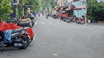 Bán gấp nhà mặt tiền kinh doanh Thái Phiên, Quận 11, 50m2, nhỉnh 9 tỷ