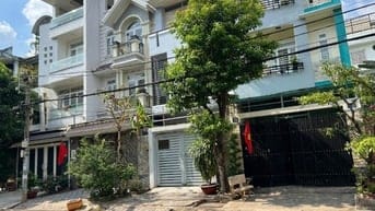 (CHÍNH CHỦ) bán nhà khu Tên Lửa - DT 5x20m - đối diện công viên