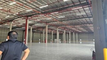 Cho thuê 2 kho xưởng cao cấp tại Long An giáp nhà bè,vị trí chiến lược