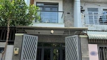 Nhà Bình Chánh khu dân cư 750Tr sổ Hồng riêng 