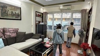 Cho thuê nhà 5 Tầng: Trần Quốc Hoàn-Cầu Giấy.