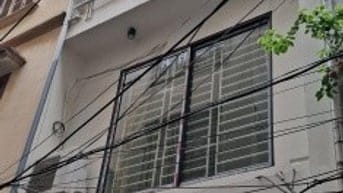 Hiếm! cho thuê nhà 5 Tầng Dương Quảng Hàm,ngõ oto 7 chỗ vào,nhà đẹp và
