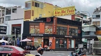 Cho Thuê nhà 147A Trần Hưng Đạo & Đề Thám, Q1. Trệt, lầu, DT 7,5x17