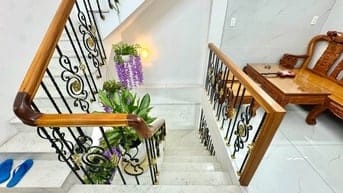 Bán nhà 3 tầng BTCT, 69m2, 5PN,3 bước ra MT Lê Văn Việt, Hiệp Phú, Q9
