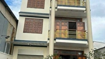 Bán Biệt Thự Mặt Tiền đường gần trường CĐ Công Thương diện tích: 340m2