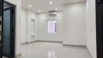 Bán gấp nhà 4 lầu Bùi Quang Là, P12 Gò Vấp 6,8 tỷ