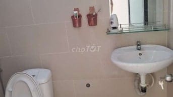 Bán nhà  mặt tiền Bến Phú Lâm, P.9, Q.6 giá 5.3 tỷ - 48.9m2