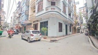 NHÀ MỚI KÍNH KOONG, DÒNG TIỀN LỚN, THU NHẬP ĐỀU HÀNG THÁNG