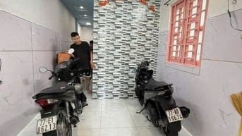 Bán nhà hẻm 16/ Bùi Thế Mỹ, DT 3x8.5m2, p 10, q Tân Bình giá 2,95 tỷ