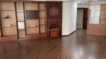 Chính chủ bán căn hộ chung cư tầng 3 thương mại Vinaconex 12 diện t