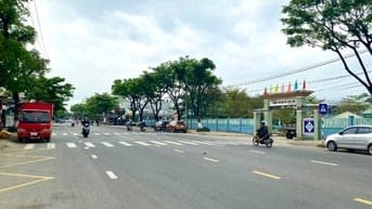 BÁN GẤP Đ5M5 HÒA QUÝ GẦN LÀNG ĐẠI HỌC CÒN 1 LÔ DUY NHẤT 2,65TỶ