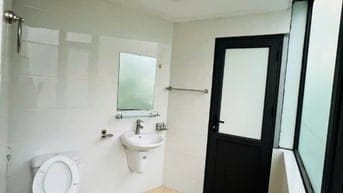 CCMN 1 khách 1 ngủ , ngà lô góc 2 mặt thoảng view sông thoáng mát 