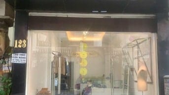 Cho thuê cửa hàng tại phố Mai Hắc Đế, diện tích 46 m2, + 1 nhà vệ sinh