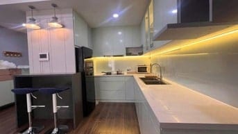 Chung cư Sky center ,P2,Tân Bình: 107m2,3p ngủ,2wc,NTCC,21tr