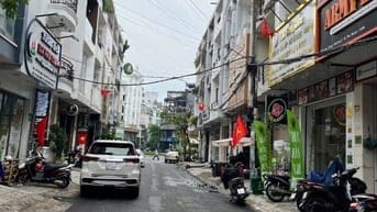 BÁN NHÀ MẶT TIỀN ĐƯỜNG HOA HỒNG, P.2, Q. PHÚ NHUẬN 