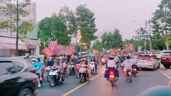 BÁN NHÀ SỔ HỒNG, FULL THỔ CƯ 100 %, MẶT TIỀN LÊ THỊ HÀ HÓC MÔN TPHCM