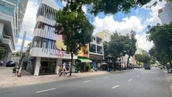 Nhà Mặt Tiền VIP Nguyễn Đình Chiểu, Q.3 . Vỉa Hè Rộng. Cần bán gấp