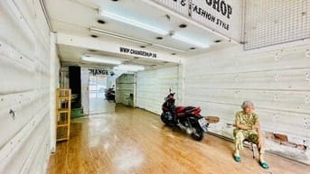 Cho thuê nhà Mặt Tiền Cách Mạng Tháng 8, DT:3,8x10 chỉ 21 triệu/tháng