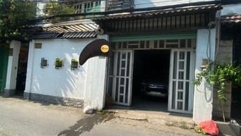 Cần cho thuê kho diện tích 250 m2 hẻm lớn thông
