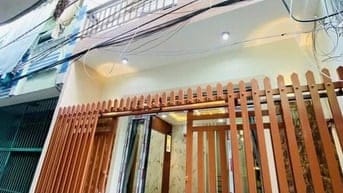 Nhà mễ cốc P15 Q8 2 lầu đúc 4,2 x 8,2 ( 4pn + 3wc ) SH riêng 
