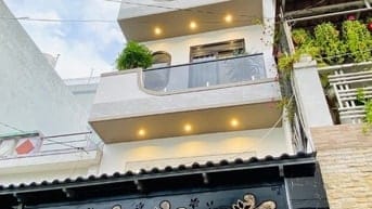 Đi nước ngoài định cư bán gấp nhà ở đường Tuệ Tĩnh, phường 11, quận 11