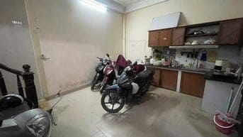 Bán nhà 5,5 tầng phố Kim Hoa, 1 nhà ra phố, mặt tiền 6m