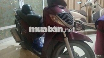 Mình có thừa em sh ý 125 đời 2006 vẫn chạy ngon