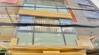 Bán nhà đường Hồ Thị Kỷ, Phường 1, Quận 10, khu chợ đêm, DT 4x5,5m, 