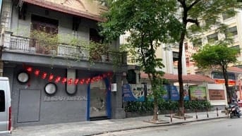  CHO THUÊ NHÀ PHỐ CỔ, TẦNG 1, phố Hàng Tre, DT 120m2, MT >8m
