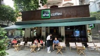 Cho thuê nhà MP Nguyễn Khánh Toàn, 2 tầng, 80m², MT 7m, kinh doanh mọi